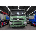 SINOTRUK HOWO 6x4 hook lifting garbage truck